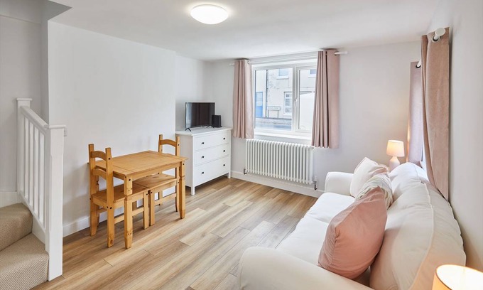 Guisborough House | 52 m² House ∙ 1 bedroom ∙ 2 guests