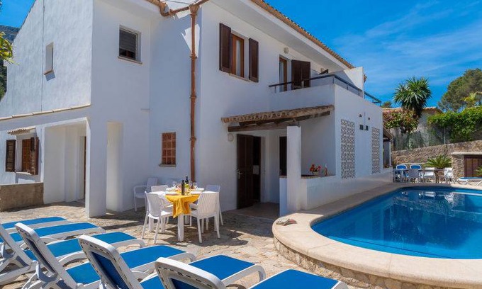 Cala San Vicente Apartment | 55 m² Apartment ∙ 2 bedrooms ∙ 4 guests