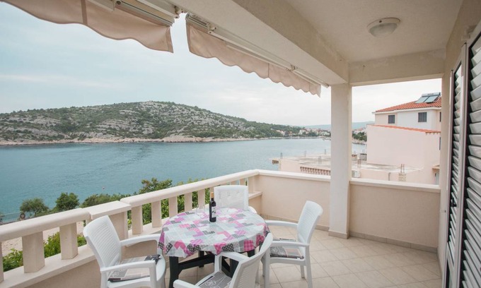 Razanj Apartment | 55 m² Apartment ∙ 1 bedroom ∙ 4 guests