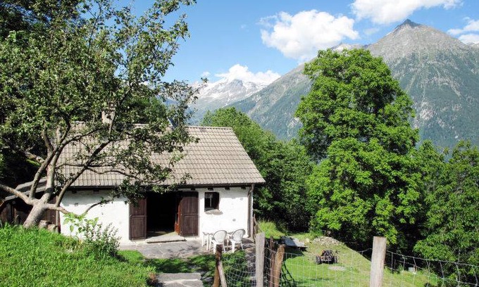 Acquarossa House | 55 m² House ∙ 1 bedroom ∙ 4 guests