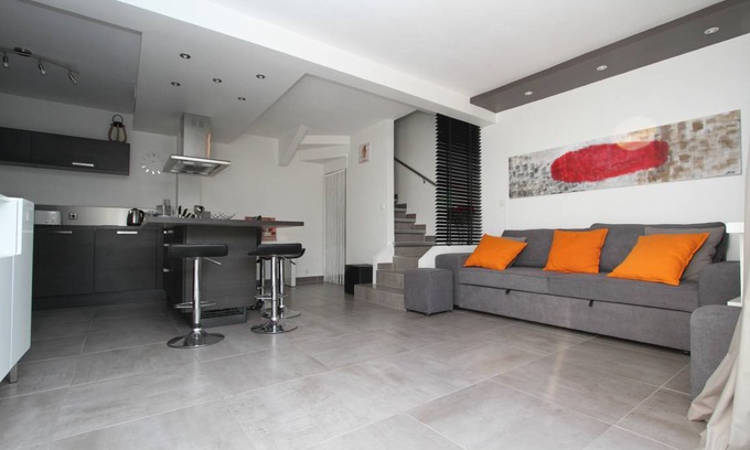 La Cote Radieuse House | 56 m² House ∙ 2 bedrooms ∙ 6 guests