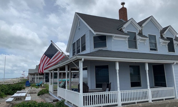 Humarock House | 5BR Beachfront. Great Location! Enjoy long walks and more on the beach.