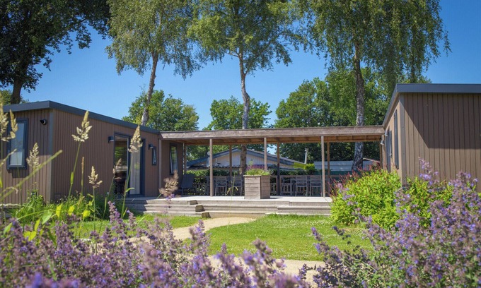 Voorthuizen Resort | 6 + 6-person Family lodge