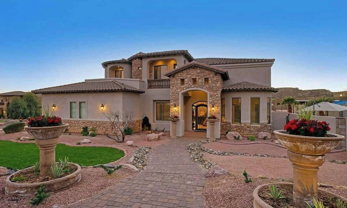 East Mesa House | 6 BR home with beautiful city views!