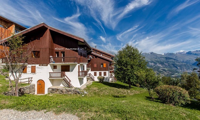 Montchavin Apartment | 6-person duplex apartment, ski-in/ski-out, near SPA Paradisio swimming pool