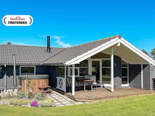 Nakskov House | 6 person holiday home in Nakskov-By Traum