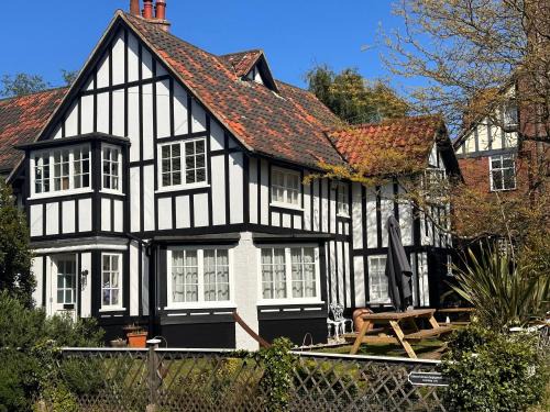 Thorpeness House | 6 The Whinlands