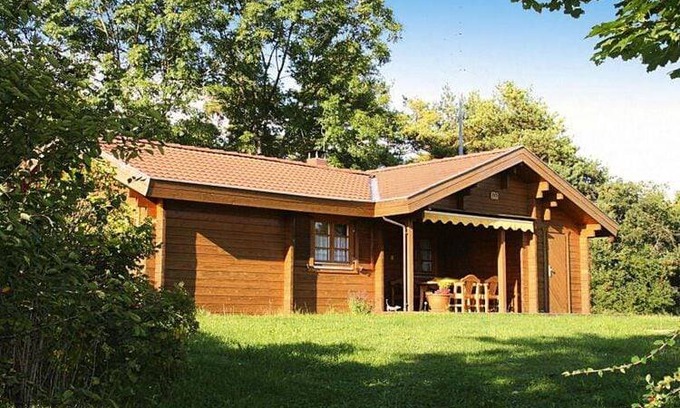 Hayingen House | 60 m² Bungalow ∙ 2 bedrooms ∙ 4 guests
