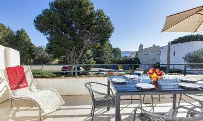 Llanca Apartment | 65 m² Apartment ∙ 2 bedrooms ∙ 5 guests