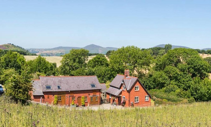 Llangollen Cottage | 65 m² Cabin ∙ 1 bedroom ∙ 2 guests