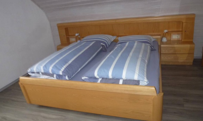 Isny im Allgaeu Apartment | 67 m² Apartment ∙ 2 bedrooms ∙ 4 guests