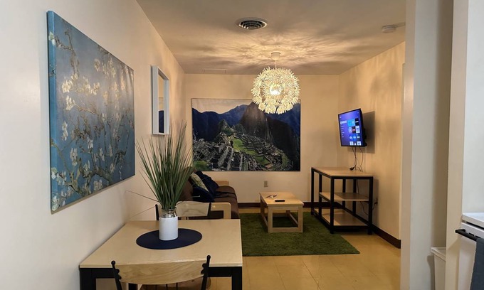 Downtown Pittsburgh Apartment | 67 m² Apartment ∙ 2 bedrooms ∙ 6 guests