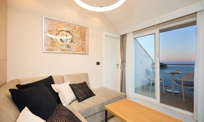 Ploce Apartment | 68 m² Apartment ∙ 2 bedrooms ∙ 5 guests