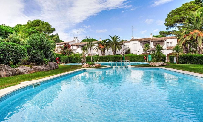 Pals Other | 70 m² Accommodation ∙ 2 bedrooms ∙ 4 guests
