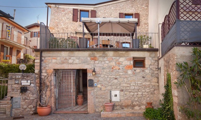 Albisano Apartment | 70 m² Apartment ∙ 2 bedrooms ∙ 4 guests
