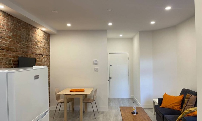 Plateau Mont Royal Apartment | 70 m² Apartment ∙ 1 bedroom ∙ 4 guests