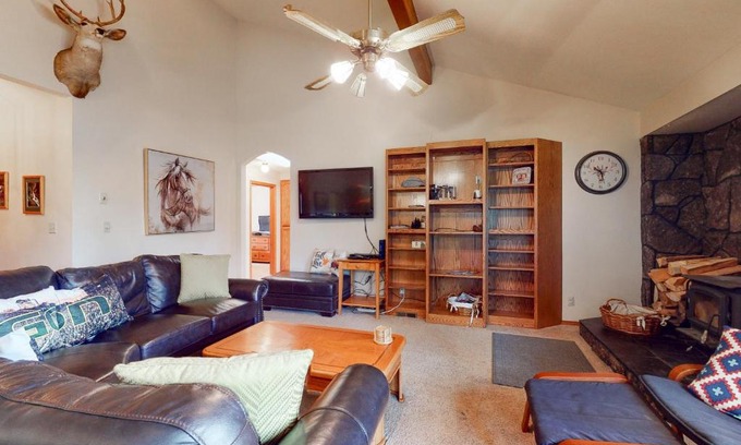 Deer Park House | 8 Hart Mt