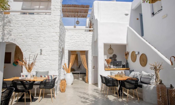 Naousa Apartment | 8 Keys Residence