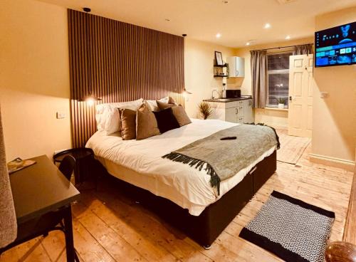Lancaster Apartment | 8 Parker Street