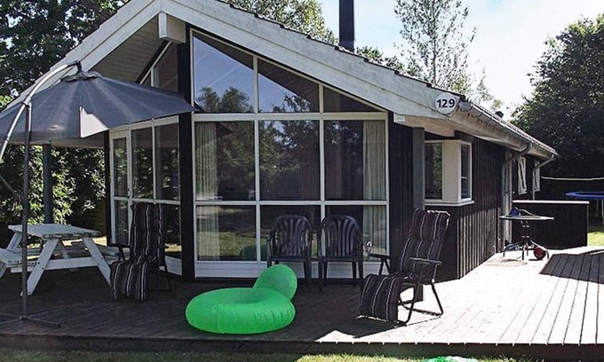Oster Hurup House | 8 person holiday home in Hadsund