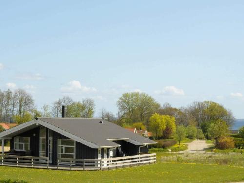 Mommark Strand House | 8 person holiday home in Sydals-By Traum