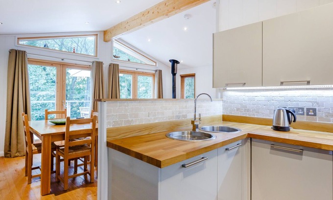 Looe Cottage | 8 Streamside