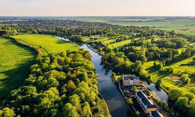 St Neots Apartment | 800 m² Apartment ∙ 2 bedrooms ∙ 4 guests