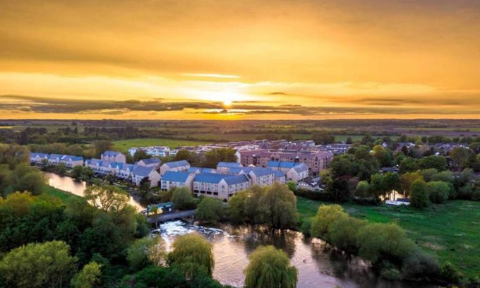 St Neots Apartment | 800 m² Apartment ∙ 2 bedrooms ∙ 4 guests