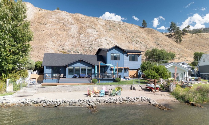 Okanagan-Similkameen House | 80ft of private beach, lakefront with mountain views right on Skaha Lake!
