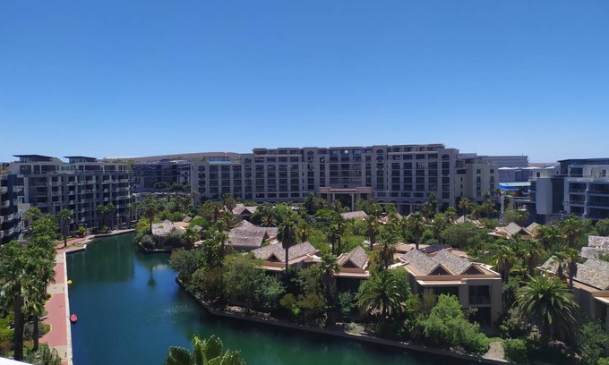 Victoria and Alfred Waterfront Apartment | 85 m² Apartment ∙ 1 bedroom ∙ 2 guests