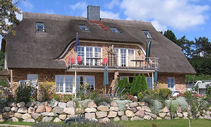 Gross Zicker Apartment | 86 m² Apartment ∙ 3 bedrooms ∙ 6 guests