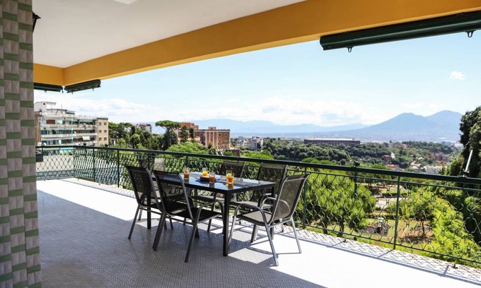 Capodimonte Apartment | 90 m² Apartment ∙ 2 bedrooms ∙ 6 guests