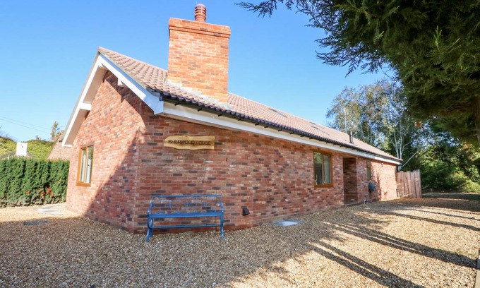 Wisbech Cottage | 90 m² Cottage ∙ 1 bedroom ∙ 2 guests