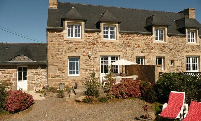 Lannilis House | 90 m² House ∙ 2 bedrooms ∙ 5 guests
