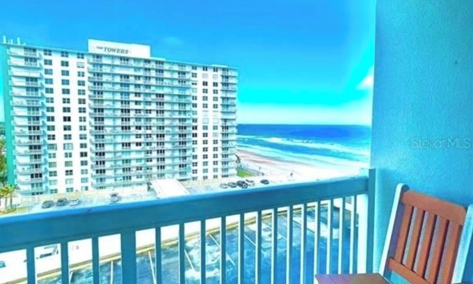 Ortona Park Resort | #917 Private balcony ocean view 1bdrm full kitchen