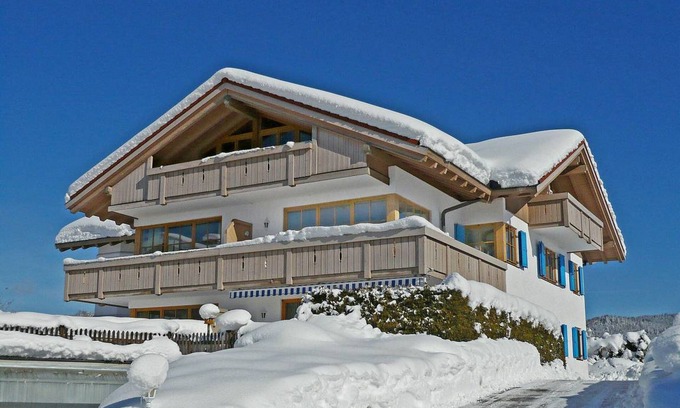 Wallgau Apartment | 92 m² Apartment ∙ 2 bedrooms ∙ 4 guests