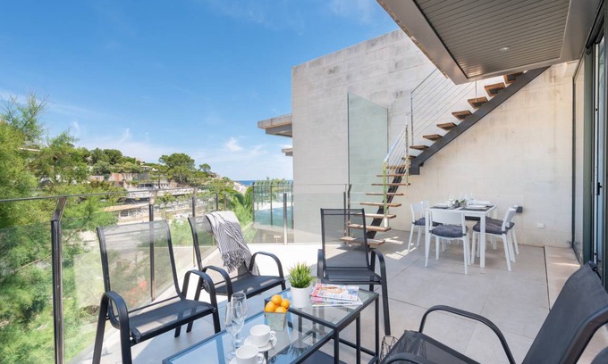 Cala San Vicente Apartment | 94 m² Apartment ∙ 3 bedrooms ∙ 5 guests
