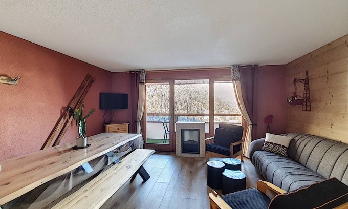 Saint-Jean-dʼAulps Apartment | 96 m² Apartment ∙ 4 bedrooms ∙ 12 guests