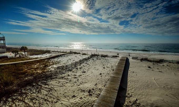Gulf Shores Apartment | 98 m² Aparthotel ∙ 2 bedrooms ∙ 8 guests