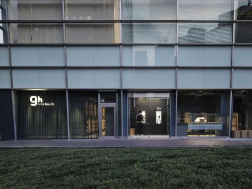Minato Hotel | 9h nine hours Shinagawa station for men