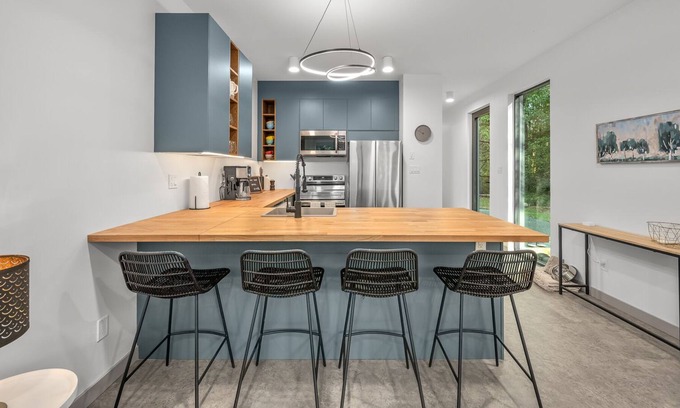 Courtenay House | A cutting-edge modern-eco house, where stylish design meets eco-conscious living