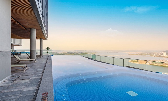 Ha Long Hotel | A La Carte Ha Long Bay Managed by TASECO
