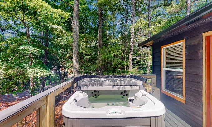 Ellijay Cabin | A Newly Renovated Serene cabin offering limited mobility accessibility