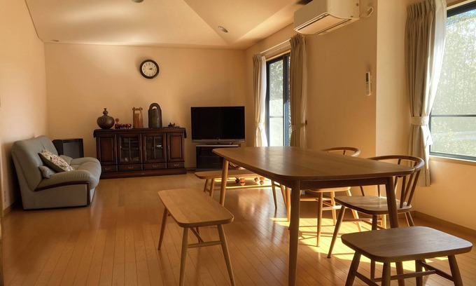 Tamano House | A private lodge with a view of the sea. Equipped with a fire pit. Clean rooms, non-smokers only! One child free