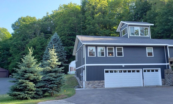 Ludington Apartment | A relaxing gathering to create lasting memories with family and friends!