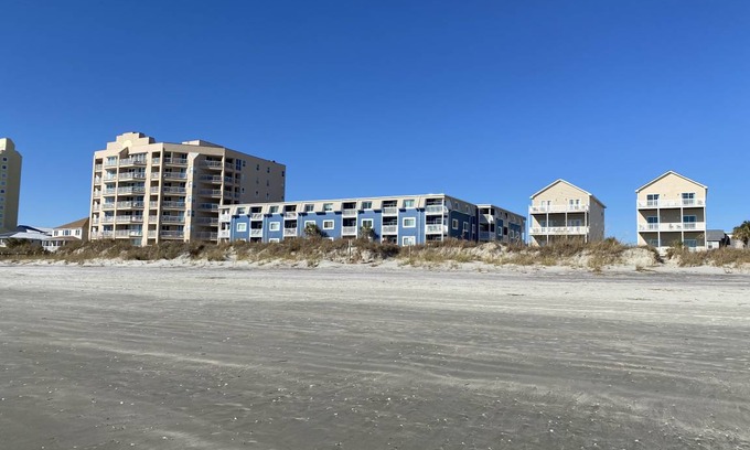 North Myrtle Beach Condo | A Summer Place C5
