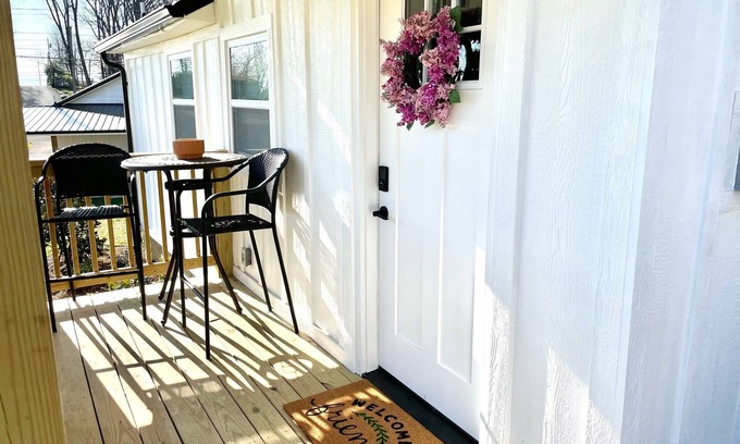Blountville Apartment | A Tiny Retreat in the middle of the Tri Cities