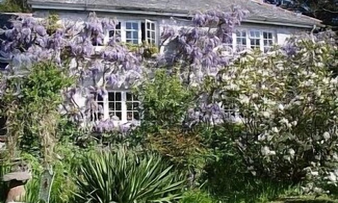 Castallack House | A Unique And Spacious Edwardian House Perfect For Family Get Togethers And Share