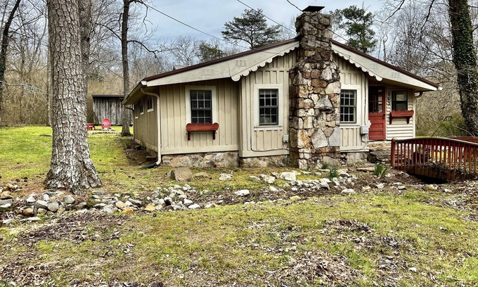 Mentone Cottage | A unique Cottage in walking distance of Mentone