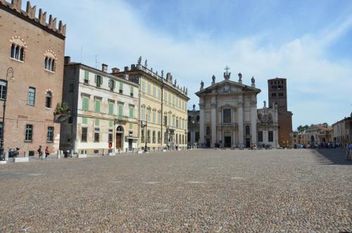 Old Town Bed & Breakfast | Abbazia Bed & Breakfast, MantegnaHotels